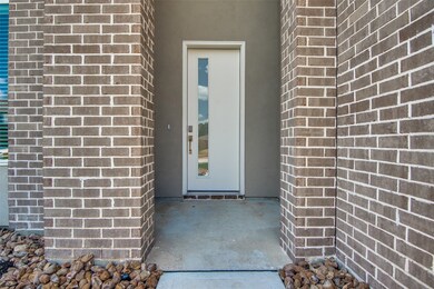 14011 Valley Creek Ct, Conroe, TX 77384 - photo 2