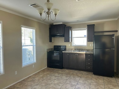 6941 Macdonald Ct unit 49, Zephyrhills, FL 33541 - photo 2