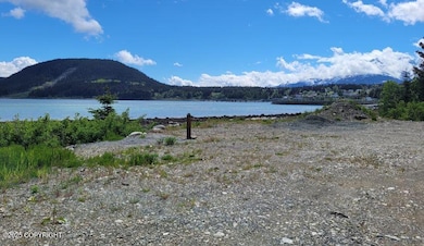2 View Harbor Close