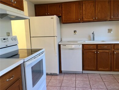 1613 Congressional Ct, Henrico, VA 23238 - photo 4