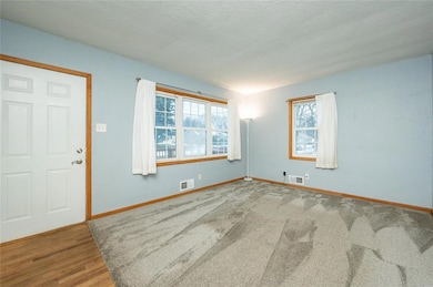 3103 E Shawnee Ave, Des Moines, IA 50317 - photo 3