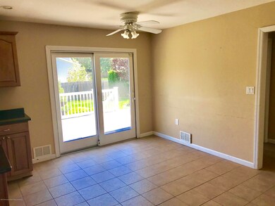 9 Truman Dr, Marlboro, NJ 07746 - photo 4