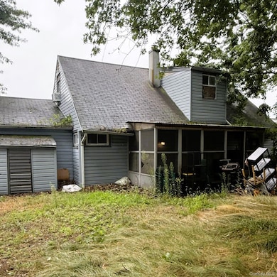 3157 Brixton Ln, Levittown, NY 11756 - photo 7