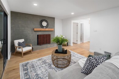 6920 Rockview Ln, Dallas, TX 75214 - photo 7