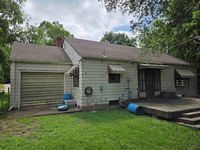 651 S Yale St, Wichita, KS 67218 - photo 2