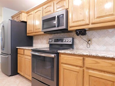 100 Milton Dr, Springtown, TX 76082 - photo 7