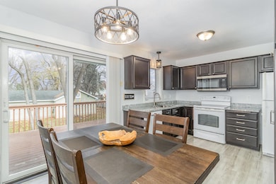 809 Spruce St, Farmington, MN 55024 - photo 4