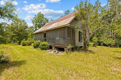 837 NE Raspberry Way, Pinetta, FL 32350 - photo 4