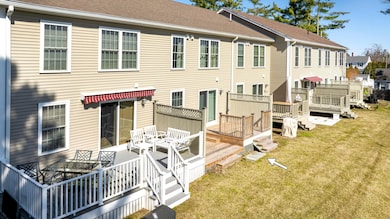 1383 Post Road, Wells, Unit 5 w_arrows-