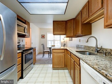 1384 Putnam Blvd unit 2, Wallingford, PA 19086 - photo 5