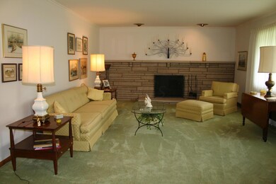 983 Poling Dr, Columbus, OH 43224 - photo 3