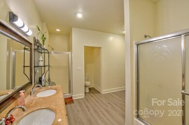 17 Song Sparrow Dr, Hendersonville, NC 28792 - photo 5