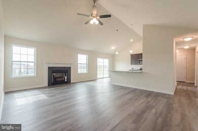 597 Adelaide Cir, Harpers Ferry, WV 25425 - photo 5