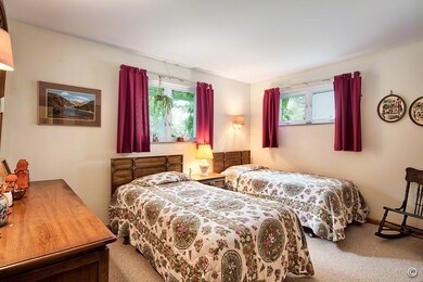 2092_chardon_bed2
