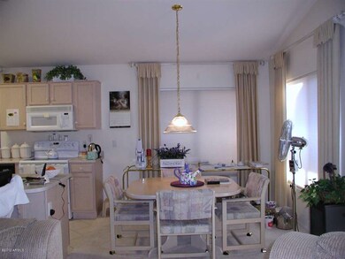 Eat-in Kitchen