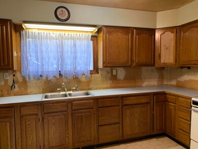 281 E. Main Wkv (53)