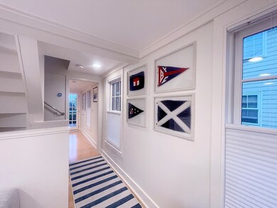 20 Prospect St, Marblehead, MA 01945 - photo 6