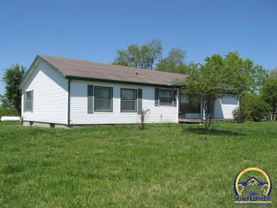 5127 SW Wanamaker Rd, Topeka, KS 66610 - photo 3