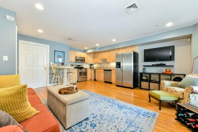 2 Lee Hill Rd unit 6, Roslindale, MA 02131 - photo 4