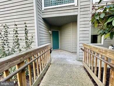 11713 Summerchase Cir unit C, Reston, VA 20194 - photo 2