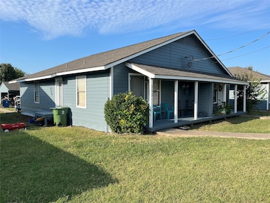 213 W Cedar St, Gunter, TX 75058 - photo 2