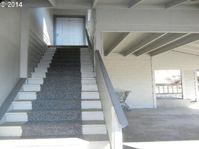 1980 NE D St, Grants Pass, OR 97526 - photo 4