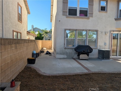 7397 Mcclellan Ct, Fontana, CA 92336 - photo 4