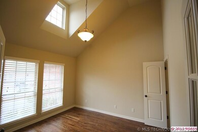 Office features 10' + ceilings.