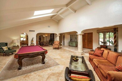 Bright and spacious living room