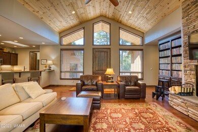 005_Living Room