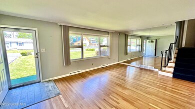 22 Golder St, Albany, NY 12209 - photo 4