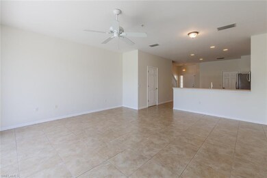 1005 Hampton Cir unit 125, Naples, FL 34105 - photo 7