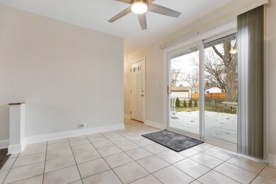 unlisted-address, Elk Grove Village, IL 60007 - photo 6