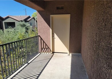 8324 W Charleston Blvd unit 2033, Las Vegas, NV 89117 - photo 6