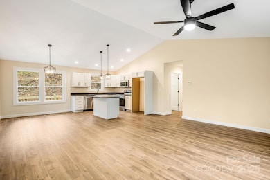 17 Melton Dr, Weaverville, NC 28787 - photo 6