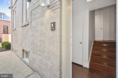 1236 31st St NW unit 4, Washington, DC 20007 - photo 3