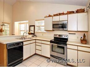 304 Oak Place, Asheville, NC 28803 - photo 6