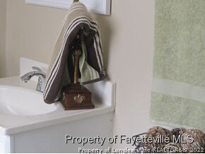 746 Newport Rd, Fayetteville, NC 28314 - photo 7