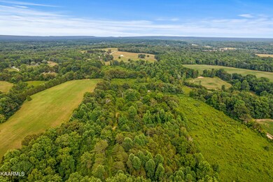 mls-210 Holloway Ln_0670