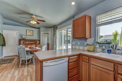 907 W Florida Ave, Nampa, ID 83686 - photo 5