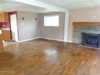 17016506 living room view