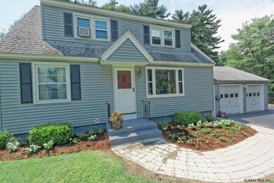 27 Robinhood Rd, Albany, NY 12203 - photo 3