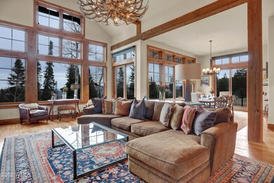 Living Room (13)