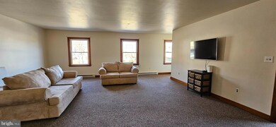 50 Independence St unit A, Berkeley Springs, WV 25411 - photo 3