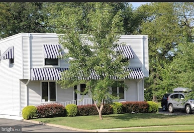 2907 E State St, Trenton, NJ 08619 - photo 3