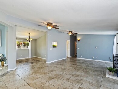 007_Living Room