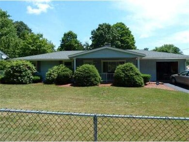 104 Fenwick St, Framingham, MA 01701 - photo 4