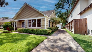 1713 Gardenia Dr, Houston, TX 77018 - photo 3