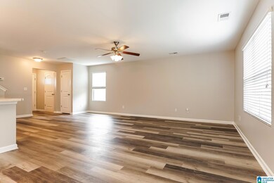 1092 Kerry Dr, Calera, AL 35040 - photo 3