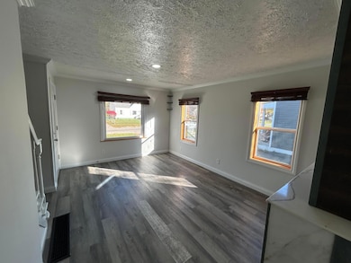 2483 Vendome Dr, Columbus, OH 43219 - photo 4